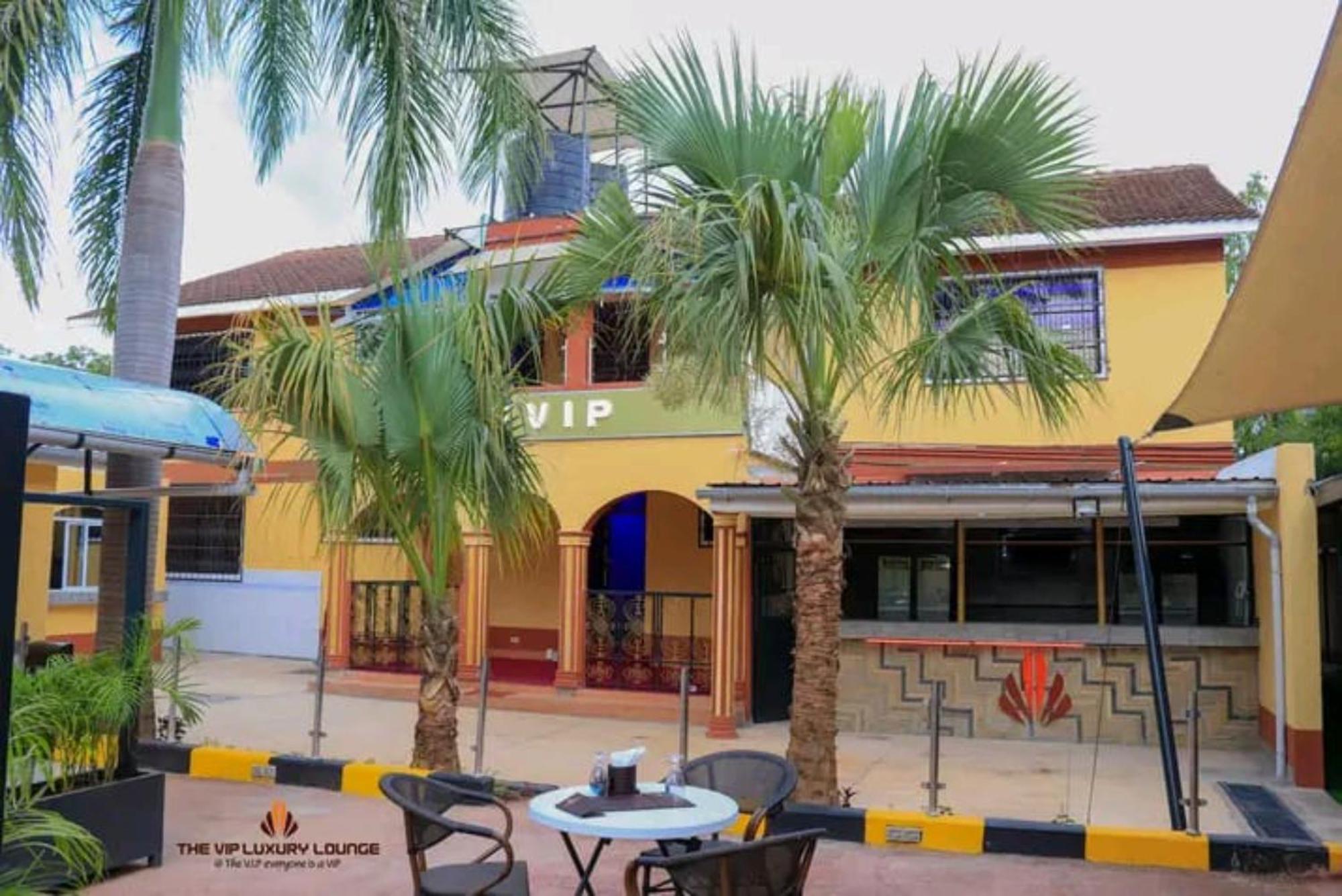 The Vip Luxury Lounge Hotel Kisumu Exterior photo